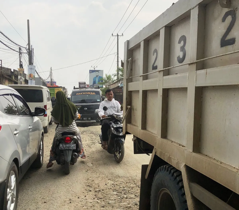 Sopir Ramai-Ramai Demo, Aturan Truk Melintas Jl Parung Panjang Tak Berubah Tetap Pukul 22.00-05.00