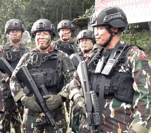 Dua Jenderal Polisi Lakukan Penyamaran Masuk Hutan Bawa Senjata, Sempat Lepaskan Tembakan