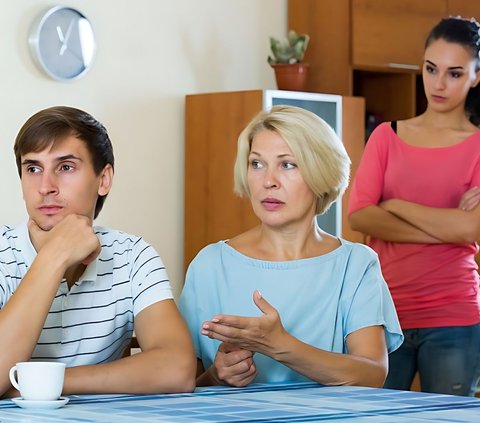 Many are Allergic to Living Under One Roof, But This Woman Dares to Build a House on Top of Her Mother-in-Law's House, Here's What Happened