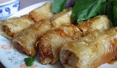 Lumpia Rebung (Semarang, Jawa Tengah)