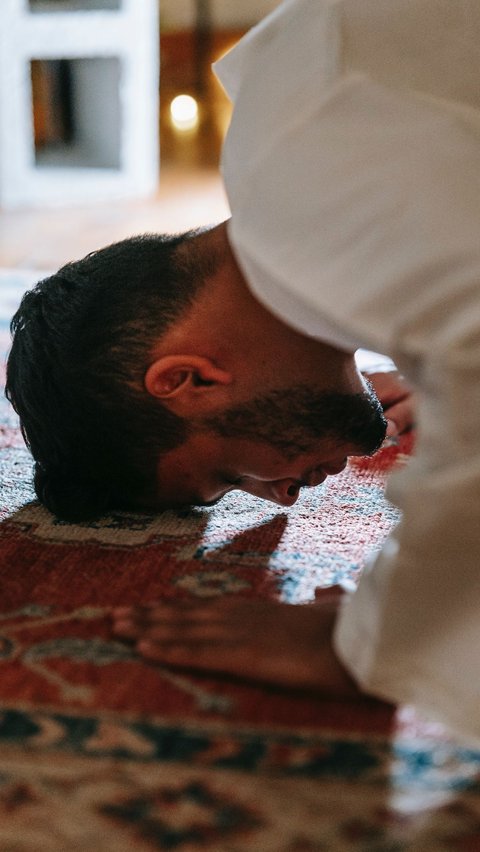 <b>Sujud Sebagai Waktu Terbaik untuk Berdoa</b>