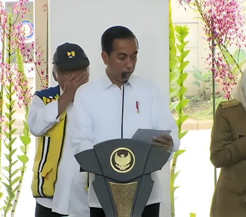 Jokowi's Funny Moment Intentionally Mentioning Minister Basuki's Full Title During Market Inauguration, Mr. Bas Got Awkward