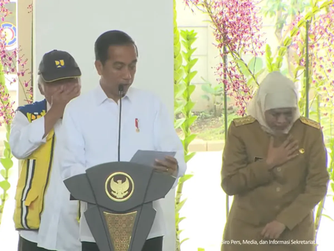 Jokowi's Funny Moment Intentionally Mentioning Minister Basuki's Full Title During Market Inauguration, Mr. Bas Got Awkward