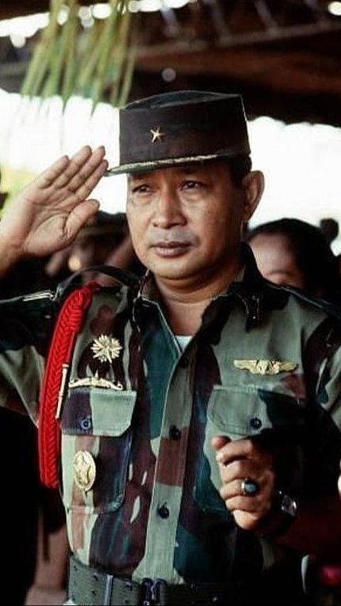 Cuma Kolonel ini Yang Berani Panggil Soeharto Monyet di Depan Anak Buahnya<br>