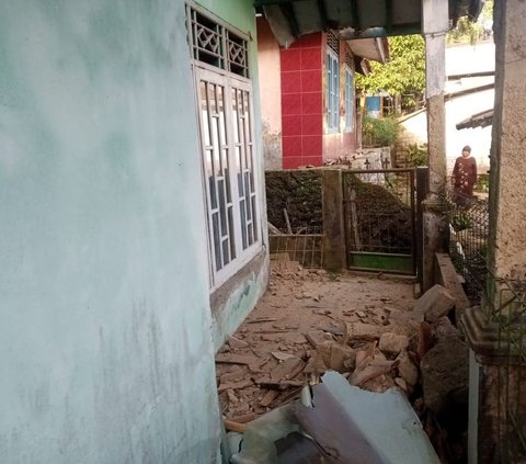Update Dampak Gempa M 4,6 Sukabumi: 347 Warga Terdampak dan 96 Rumah Rusak