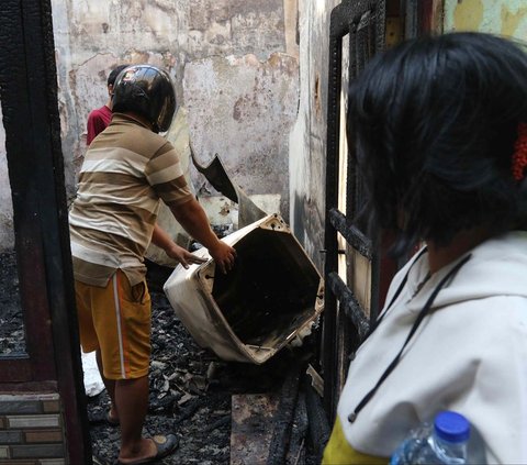 FOTO: Kondisi Permukiman Padat di Manggarai Ludes Dilalap Kebakaran, Ratusan Warga Terpaksa Mengungsi