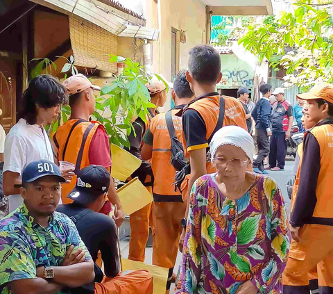 Tidak hanya di lingkungan sekitar, rupanya Awan dikenal oleh petugas Penanganan Prasarana dan Sarana Umum (PPSU) Penjaringan, Jakarta Utara.