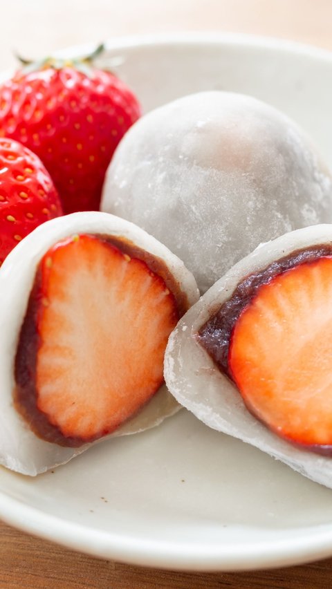 Kenyal Digigit Bikin Kenyang, Resep Mochi Strawberry ala Negeri Sakura