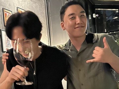 Seungri Rayakan Ulang Tahun Di Thailand Bersama Sahabat, Dikabarkan Pacari 2 Wanita