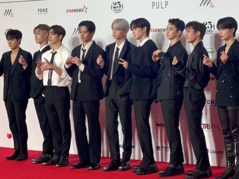 Potret Kompak dan Ganteng Boygroup K-Pop di Red Carpet Asia Artist Awards 2023