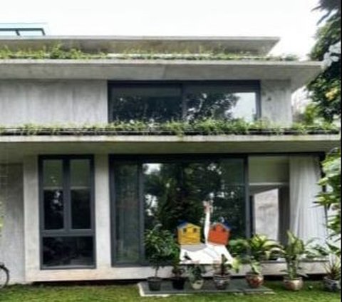 10 Portraits of Anies Baswedan's Simple House Without a Fence, Still Called Credit!
