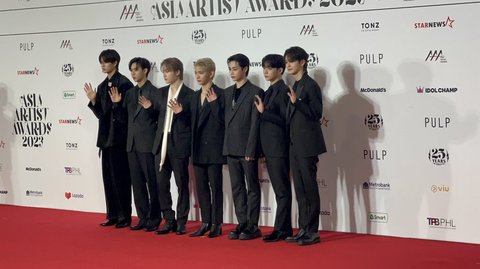 Potret Kompak dan Ganteng Boygroup K-Pop di Red Carpet Asia Artist Awards 2023