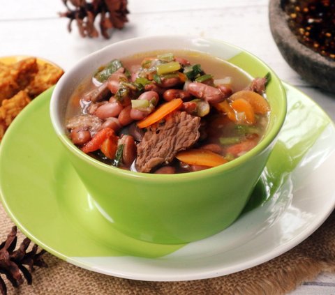 Warm and Nutritious Menu Suitable for Rainy Season, Red Bean Soup