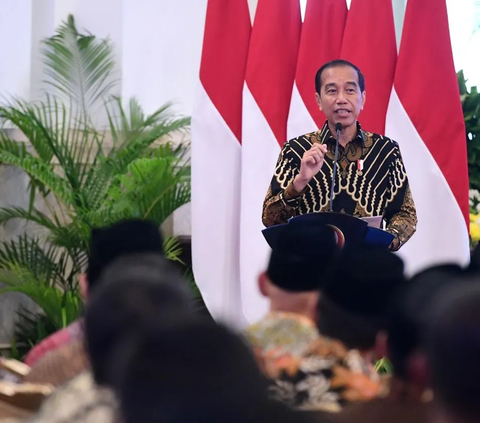 Namun, Jokowi mengaku belum mengetahui soal pelaporan tersebut.