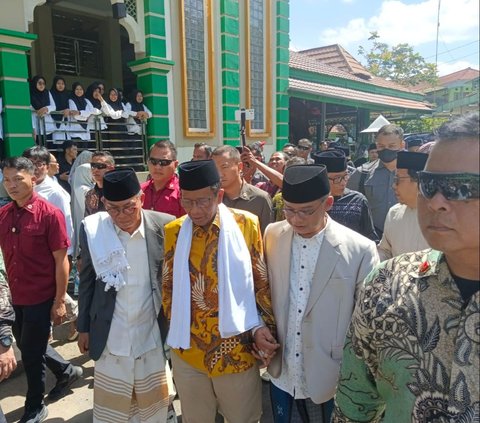 Kampanye di Tasikmalaya, Mahfud Janjikan Honor Tetap untuk Guru Madrasah hingga Marbot