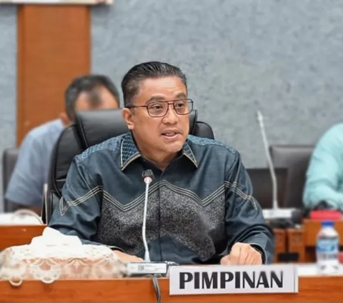 DPR Minta Ketegasan Pemerintah Pastikan Jadwal PON 2024 karena Bentrok dengan Pilkada Serentak