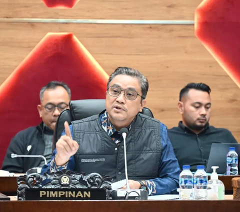 DPR Minta Ketegasan Pemerintah Pastikan Jadwal PON 2024 karena Bentrok dengan Pilkada Serentak