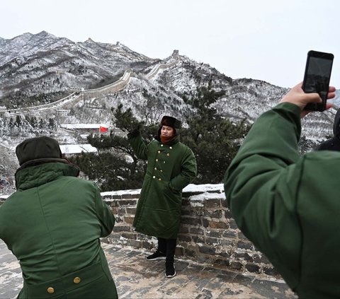 FOTO: Keindahan Tembok Besar China Memutih Berselimut Salju