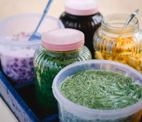 Quench Your Thirst with Homemade Sweet Cendol Dawet