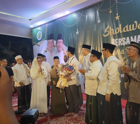 Program mensejahterakan guru mengaji tersebut awalnya diinisiasi oleh cawapres Mahfud MD saat melakukan kampanye hari pertama di Sabang, Aceh.