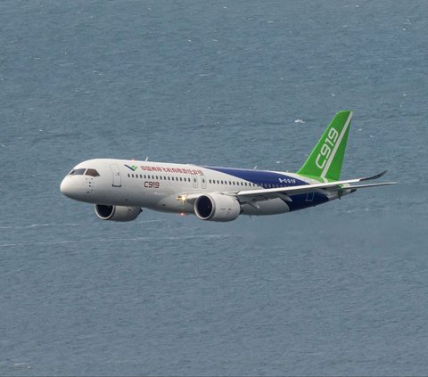 FOTO: Wajah Pesawat Penumpang Pertama Buatan China, Siap Saingi Airbus dan Boeing