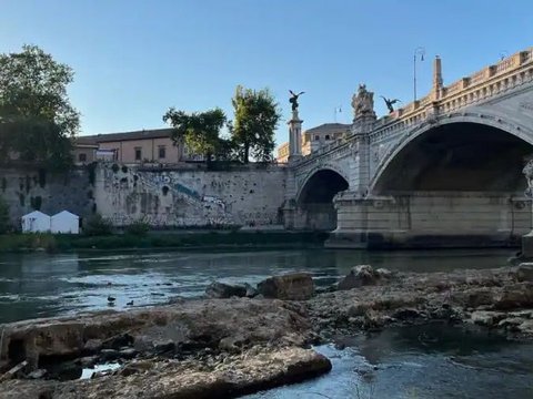 Jembatan Kaisar Nero dari Abad 50 Masehi Muncul dari Sungai di Roma, Begini Kondisinya