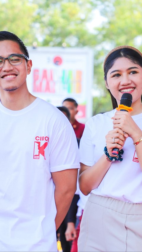 Cantiknya Erina Gudono Berkaos Putih Temani Kaesang Sapa Warga Jepara saat CFD