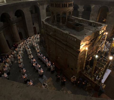 Sejarah Gereja Makam Kudus Yerusalem, Pemegang Kunci Dipercayakan pada Keluarga Muslim