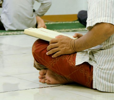 Why Are People Lazy in Praying? Here's the Explanation According to Sheikh Abdul Qadir Jailani