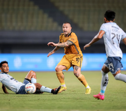 FOTO: Debut di BRI Liga 1, Radja Nainggolan Sukses Antar Bhayangkara FC Cetak Tiga Poin Usai Menghajar Persita Tangerang