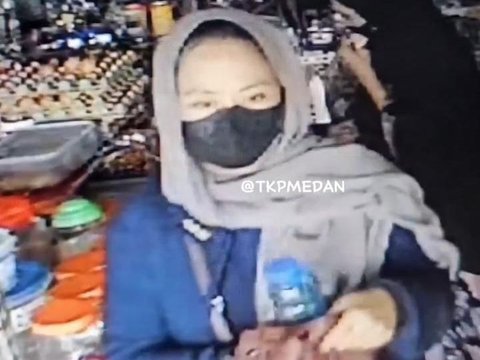 Viral Emak-emak Elit Bermobil Curi 2 Karung Beras, Aksinya Terekam CCTV