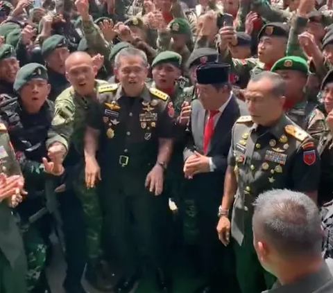 Jenderal Maruli Simanjuntak Santuy Joged Dangdut Bareng Pasukan TNI, Eks Anak Buah di Paspampres Sampai Angkat Bicara