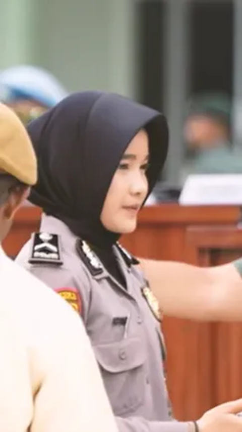 Polwan Cantik Blak-blakan Diluluskan Masuk Polisi di Depan Kapolri & Panglima TNI, Langsung Disuruh Umrah