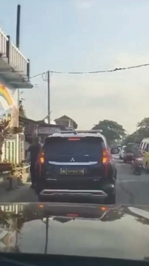 Viral Caleg Kampanye Pakai Mobil Pelat Dinas Polri di Tangerang<br>