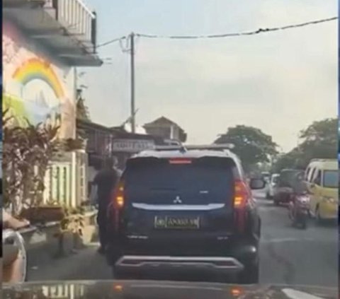 Viral Caleg Kampanye Pakai Mobil Pelat Dinas Polri di Tangerang