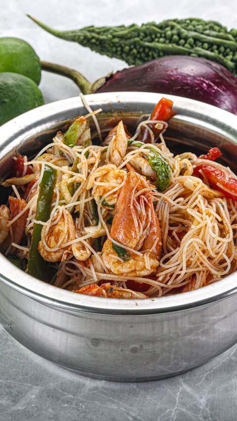 Sweet, Savory, and Spicy Korean-style Bihun Soup Recipe