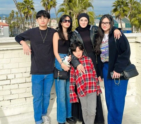 Keluarga Good Looking, Intip Momen Kebersamaan Mulan Jameela Bersama Keempat Anaknya yang Ganteng dan Cantik