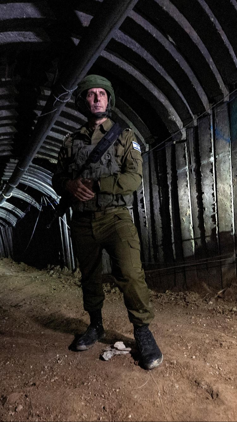 Juru bicara militer Israel, Daniel Hagari menyebut butuh bertahun-tahun untuk bisa membangun terowongan sepanjang 4 kilometer ini.