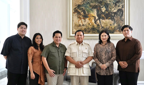 Prabowo mengambil contoh bagaimana dirinya dengan Presiden Joko Widodo (Jokowi) pada akhirnya bersatu demi bangsa dan negara. <br><br>