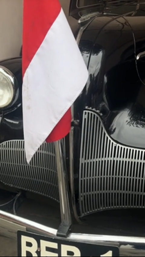 Potret Mobil Kenegaraan Soekarno, Mewah di Zamannya & Saksi Peristiwa Bersejarah
