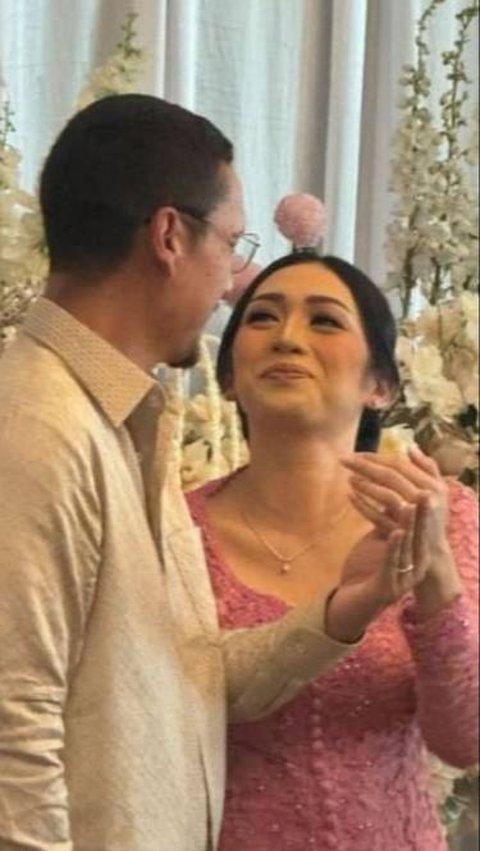 Angga officially proposed to Ririn on Monday, December 18th, yesterday.