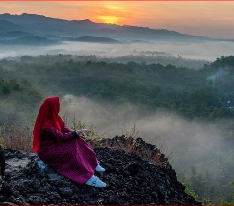 Menikmati Keindahan Alam di Gunung Ireng Patuk Gunungkidul, Punya Daya Tarik Sunrise dan Sunset yang Memukau