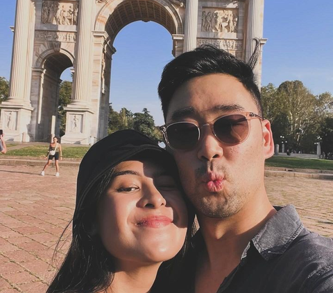 Jesse Choi Unggah Foto Romantis di Momen Ultah Maudy Ayunda ke-29, Tulis Pesan Manis yang Bikin Baper!