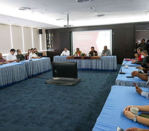 FOTO: Sambangi Persekutuan Gereja-Gereja Indonesia, Mahfud MD Pastikan Situasi Politik Jelang Natal Aman