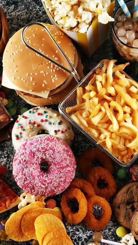 <b>Pola Makan yang Menyebabkan Obesitas, Ubah Diet Segera</b>