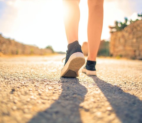 Routine Walking After Eating, Helps Digestion and Heart Health
