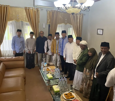 Kampanye Perdana, Prabowo Didampingi Ridwan Kamil hingga AHY Sambangi Pondok Pesantren Miftahul Huda Tasikmalaya