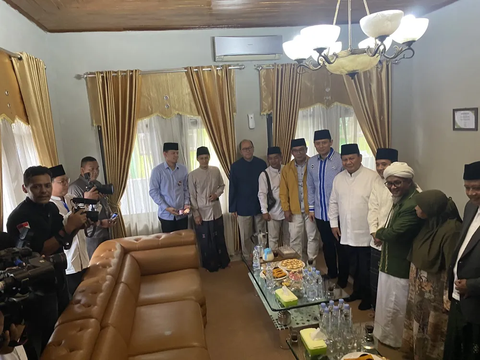 Kampanye Perdana, Prabowo Didampingi Ridwan Kamil hingga AHY Sambangi Pondok Pesantren Miftahul Huda Tasikmalaya