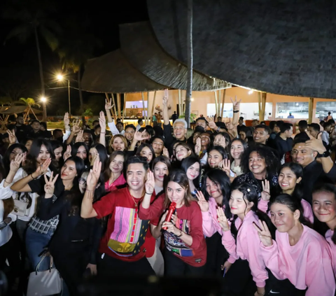 Ngobrol Santai Bareng Anak Muda di NTT, Ganjar Bahas Pentingnya Ruang Kreatif Tersebar di Indonesia