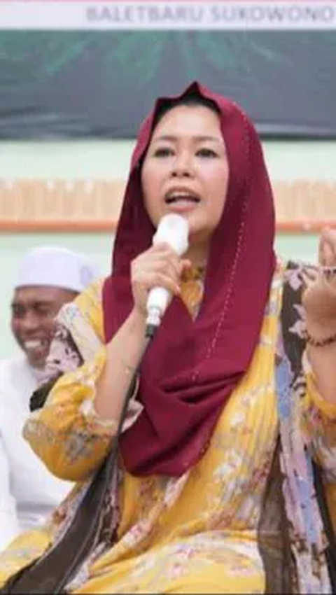 Hadiri Istigasah di Ponpes Assalafiah Cirebon, Yenny Wahid Ungkap Ganjar-Mahfud Komitmen Majukan Pesantren